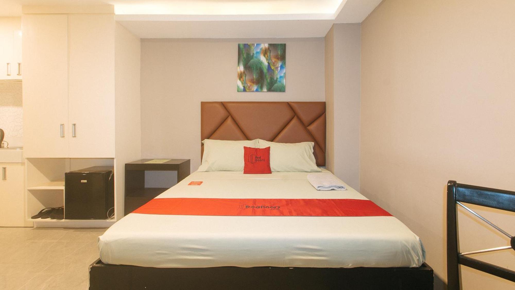 Reddoorz Plus At Seventy Five Inn Near Manila Airport Paranaque City المظهر الخارجي الصورة
