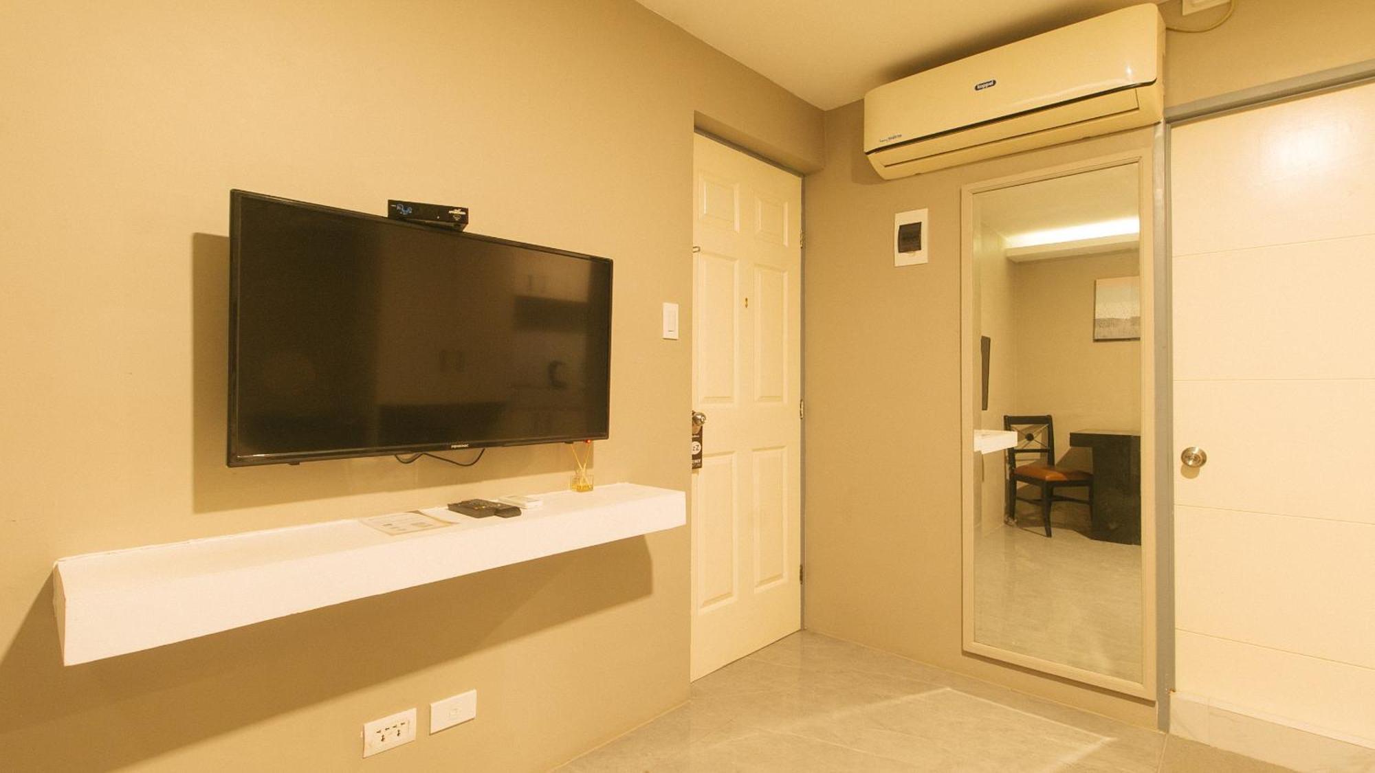 Reddoorz Plus At Seventy Five Inn Near Manila Airport Paranaque City المظهر الخارجي الصورة
