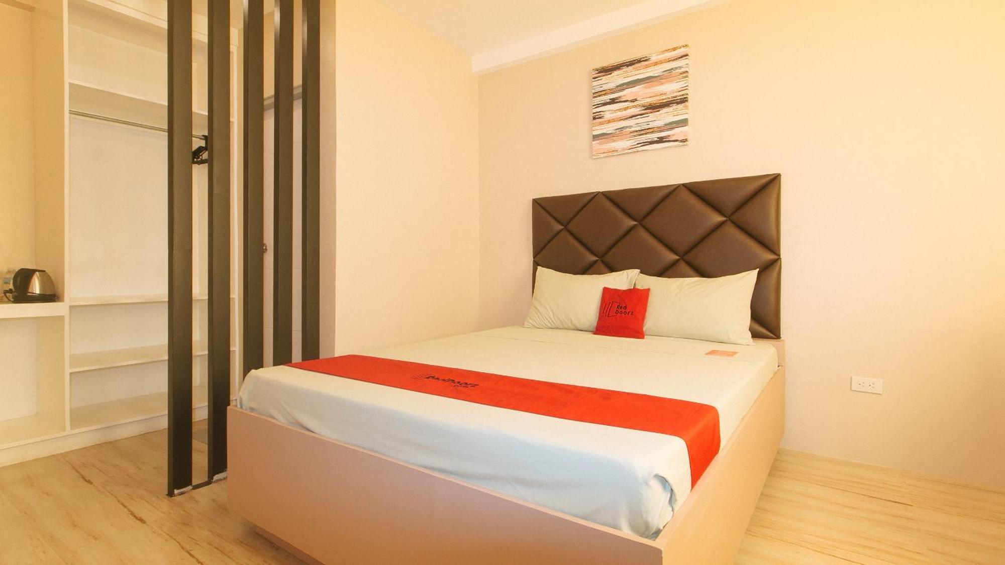 Reddoorz Plus At Seventy Five Inn Near Manila Airport Paranaque City المظهر الخارجي الصورة
