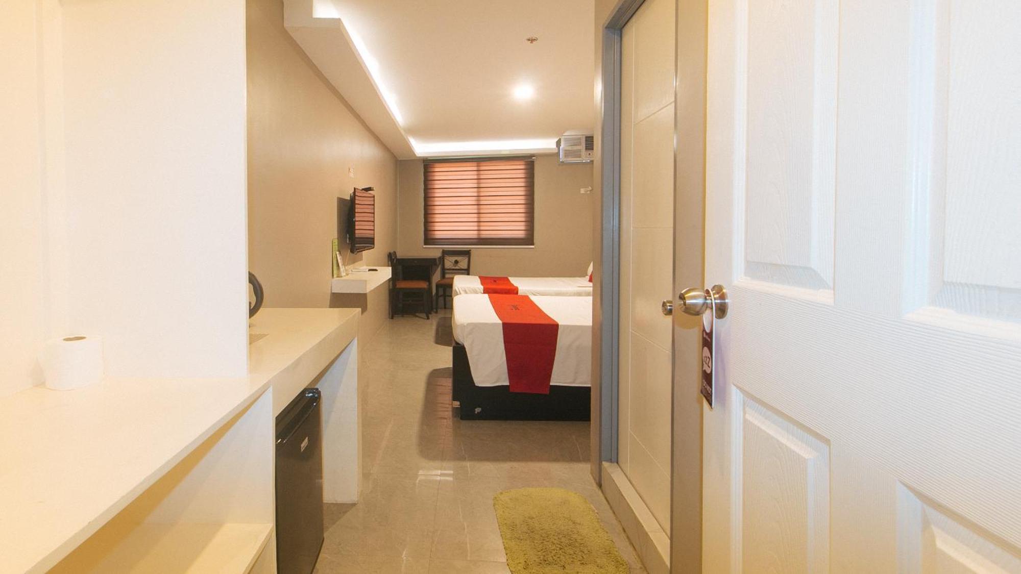Reddoorz Plus At Seventy Five Inn Near Manila Airport Paranaque City المظهر الخارجي الصورة