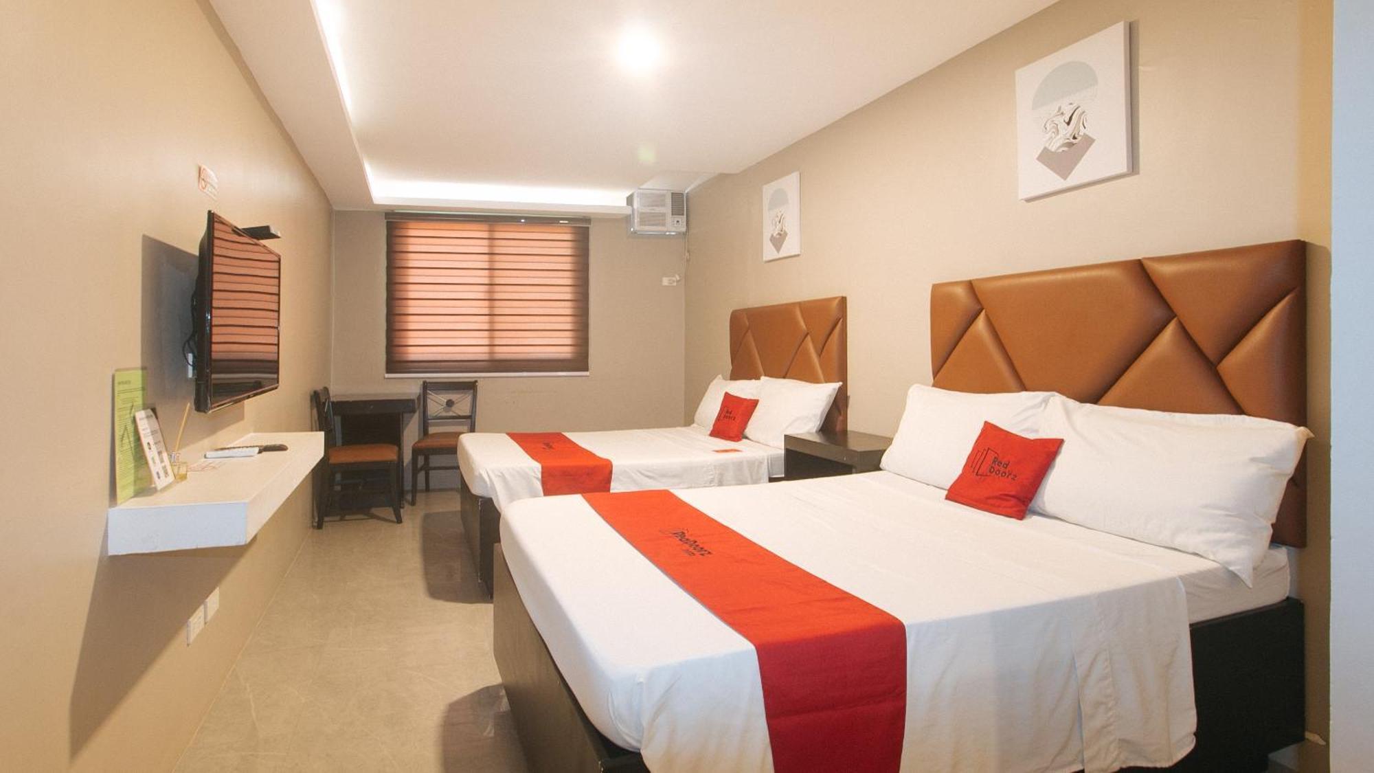 Reddoorz Plus At Seventy Five Inn Near Manila Airport Paranaque City المظهر الخارجي الصورة