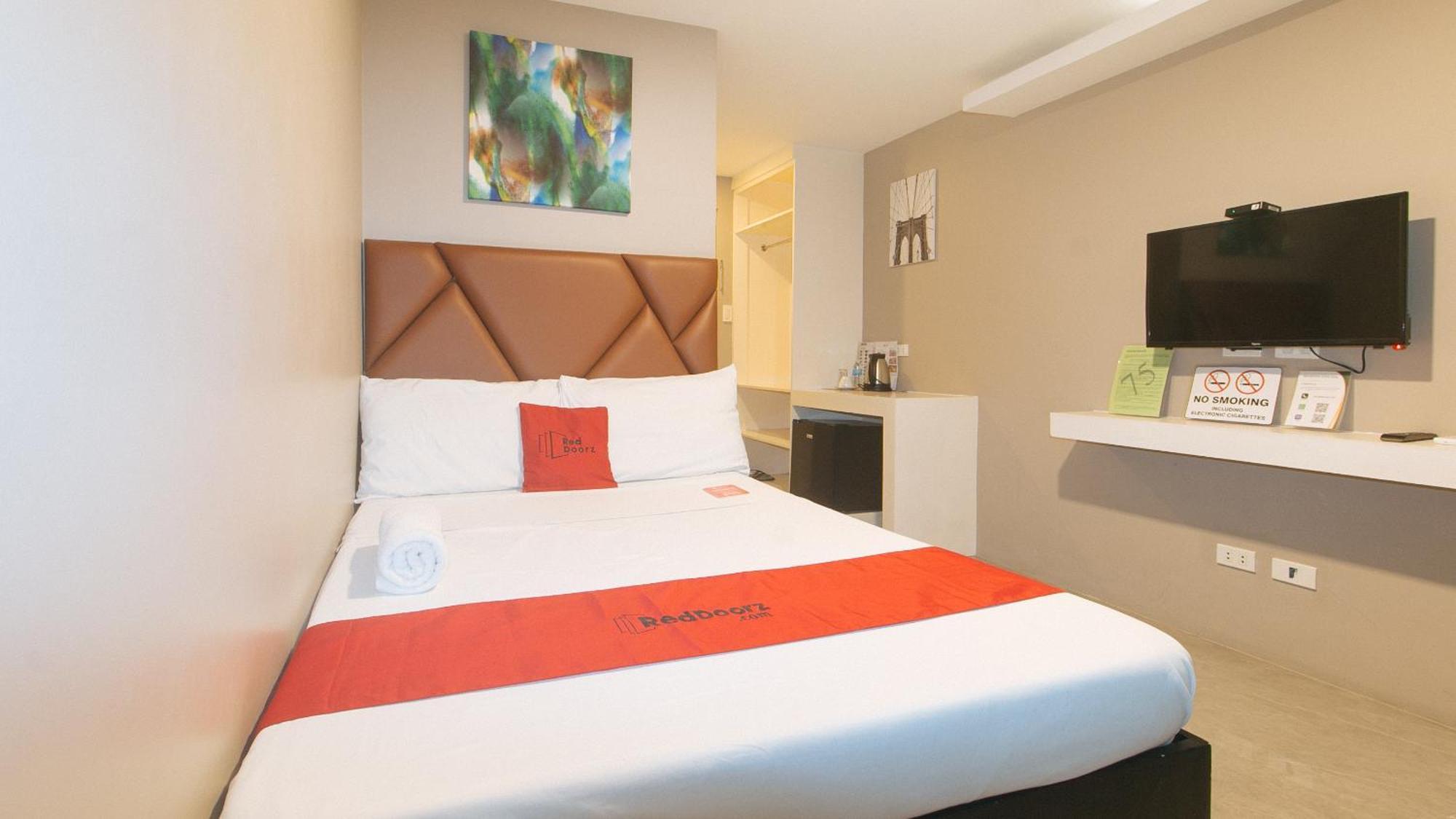 Reddoorz Plus At Seventy Five Inn Near Manila Airport Paranaque City المظهر الخارجي الصورة
