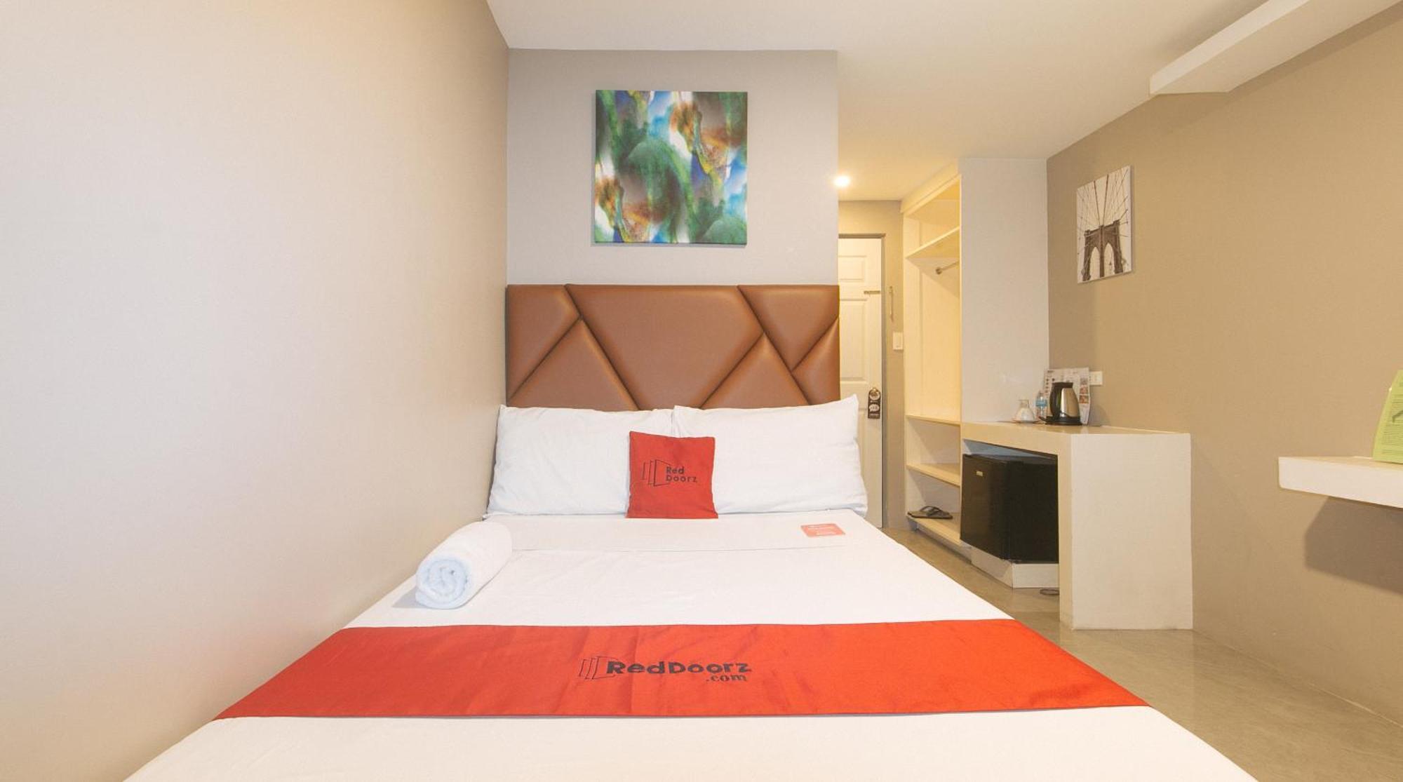 Reddoorz Plus At Seventy Five Inn Near Manila Airport Paranaque City المظهر الخارجي الصورة