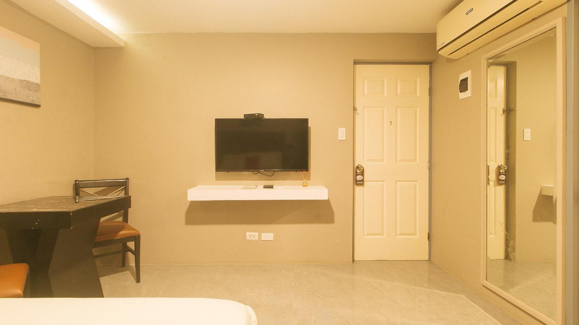 Reddoorz Plus At Seventy Five Inn Near Manila Airport Paranaque City المظهر الخارجي الصورة